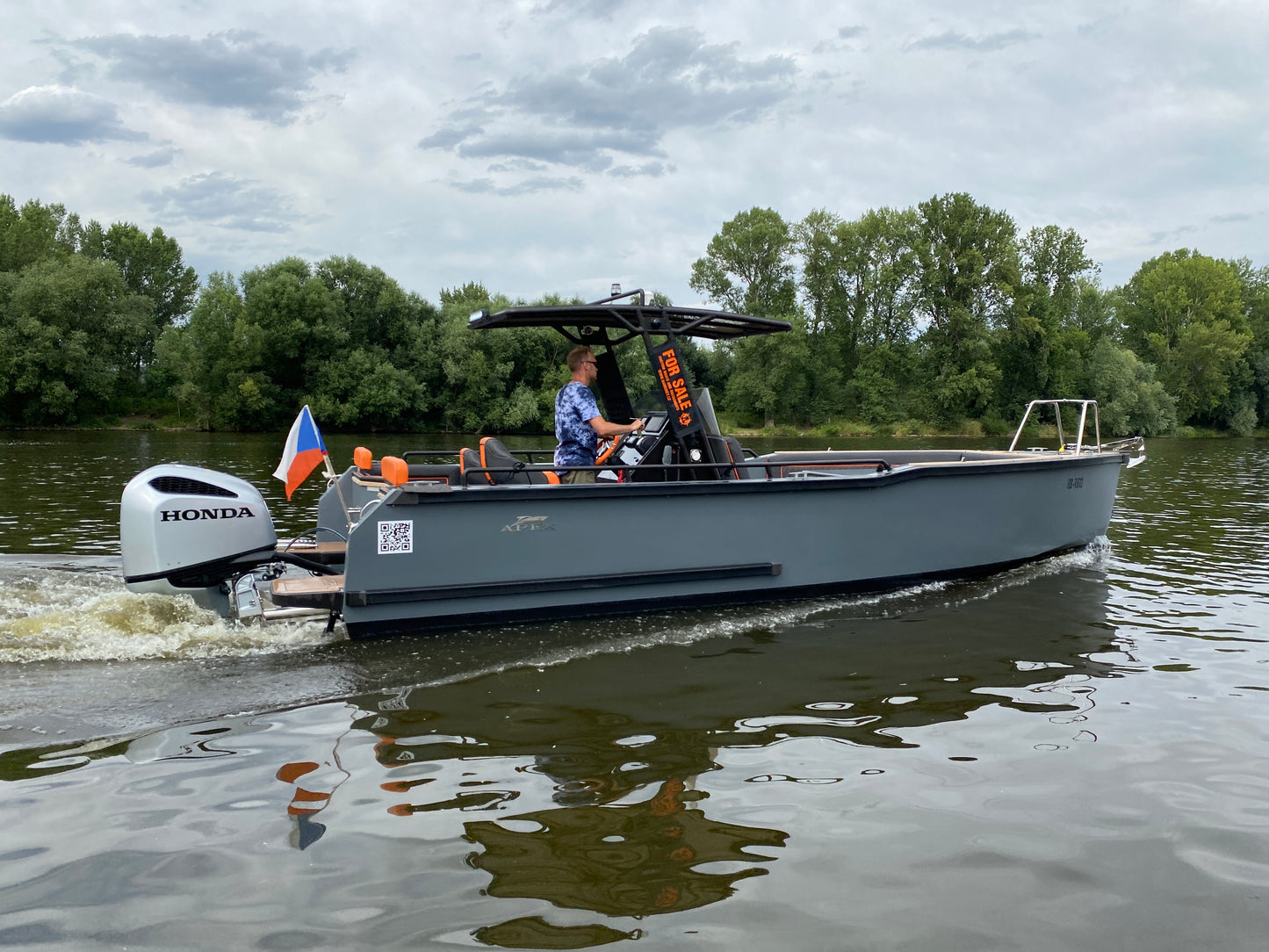 Barkmet Boats - Motorboat Apex 720