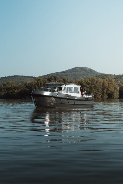 Barkmet Boats - Motor-Yacht Jantar-98