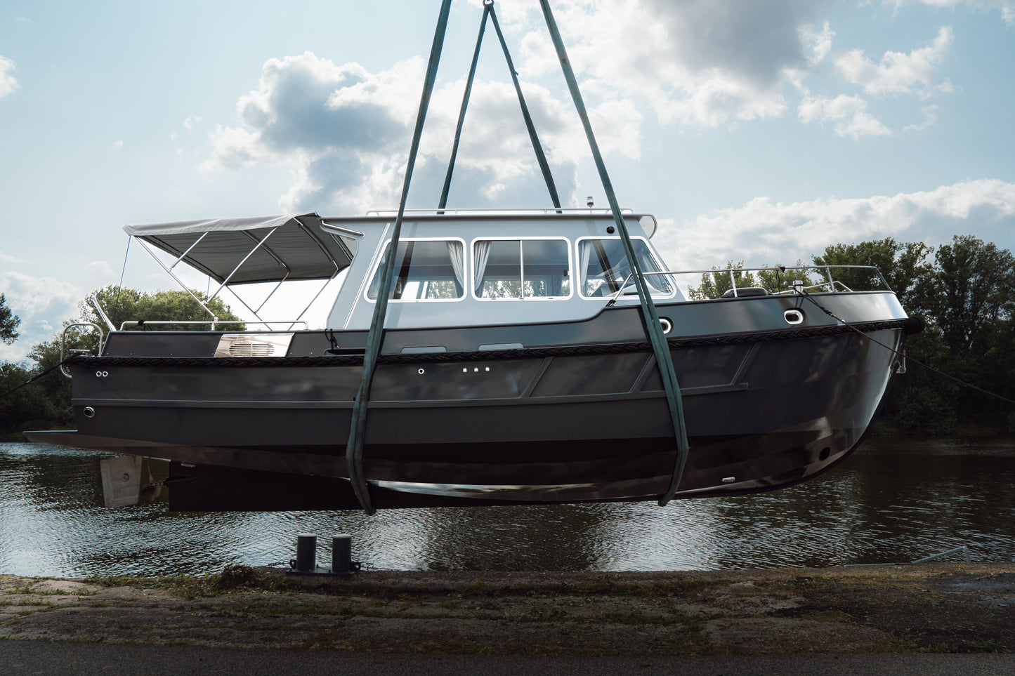 Barkmet Boats - Motor-Yacht Jantar-98