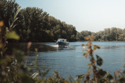 Barkmet Boats - Motor-Yacht Jantar-98